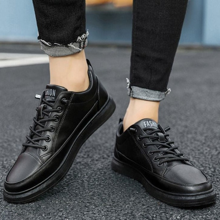Tênis Masculino de Couro Fashion