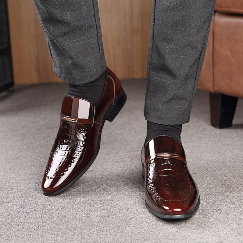 Sapato Masculino de Couro Envernizado Bellaro® S1090