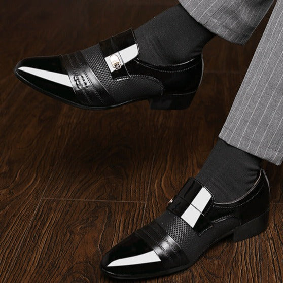 Sapato Masculino de Couro Envernizado Bellaro® S1091